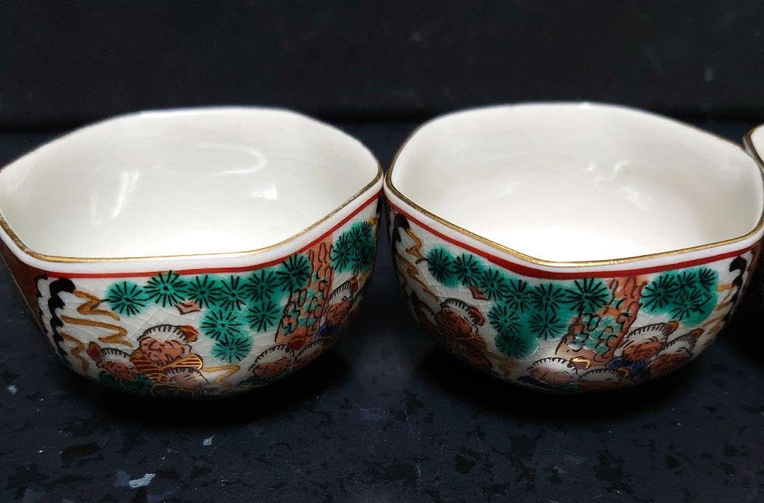 Amazon.co.jp: 九谷焼九谷 庄三/九谷 祥弘 酒器セット 金彩《お銚子2点