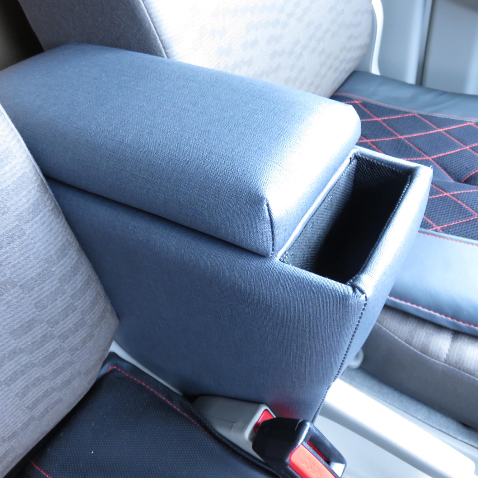 Amazon | エブリイバン DA17V カスタムパーツ アームレスト コンソール