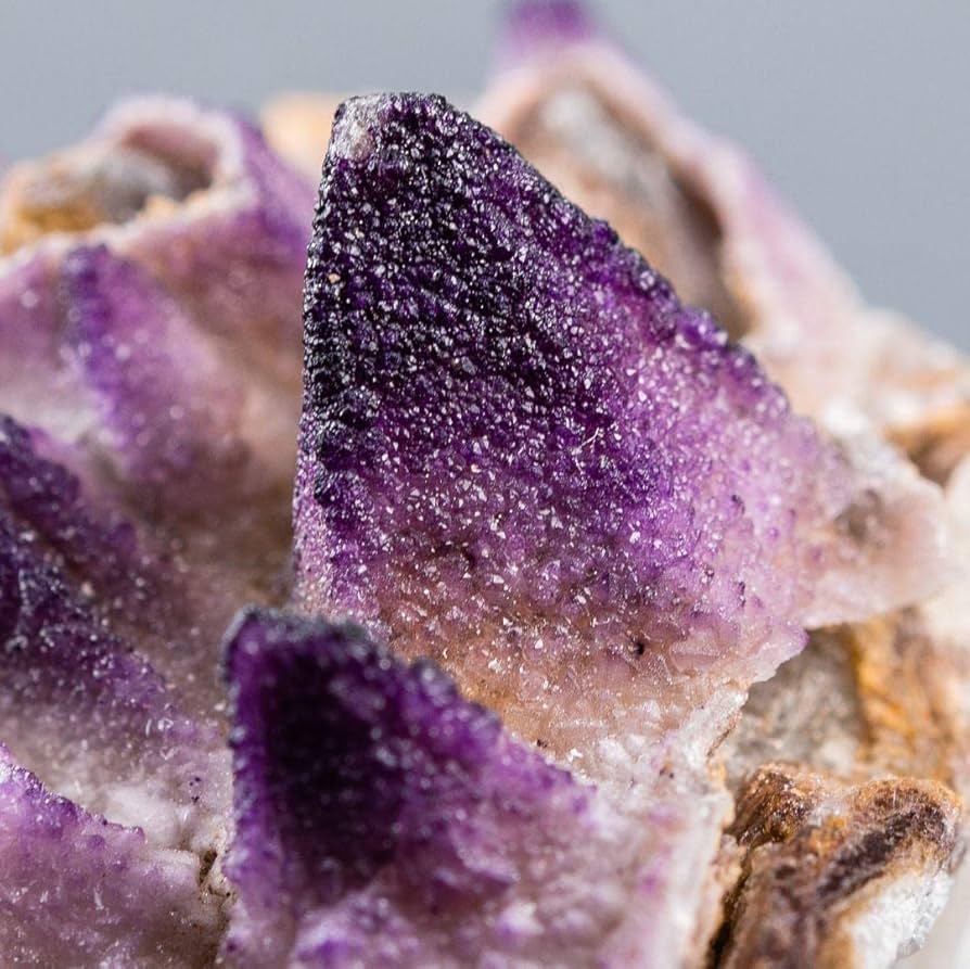 Amazon.co.jp: 中国 蛍石 HG-627 天然石 原石 鉱物標本 鉱石 イットロ