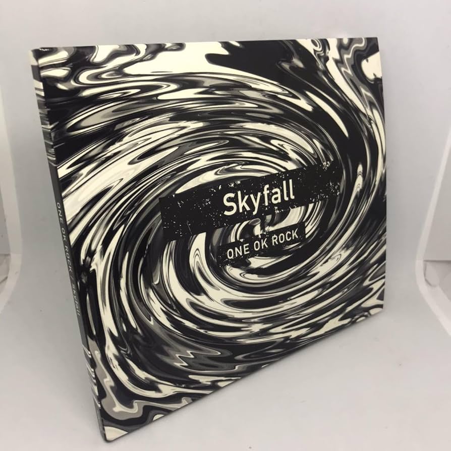 Amazon.co.jp: 状態良好 国内正規品 会場限定盤 Skyfall スカイ