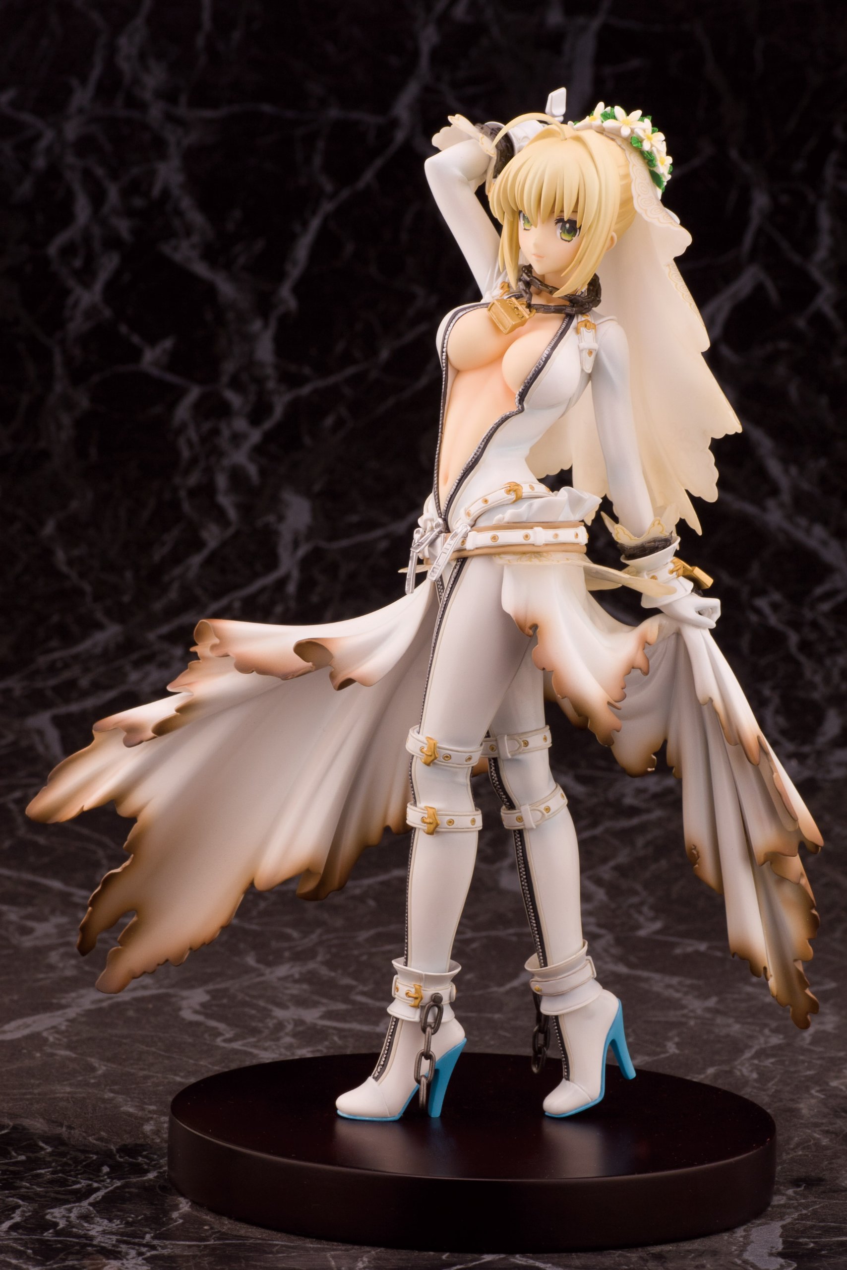 Amazon.co.jp: アルファマックス Fate/EXTRA CCC セイバー 1/8スケール