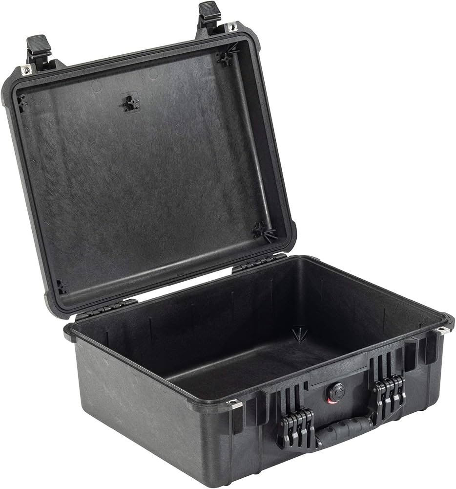 Amazon.co.jp: PELICAN ハードケース 1550 ノーフォーム ブラック 32L