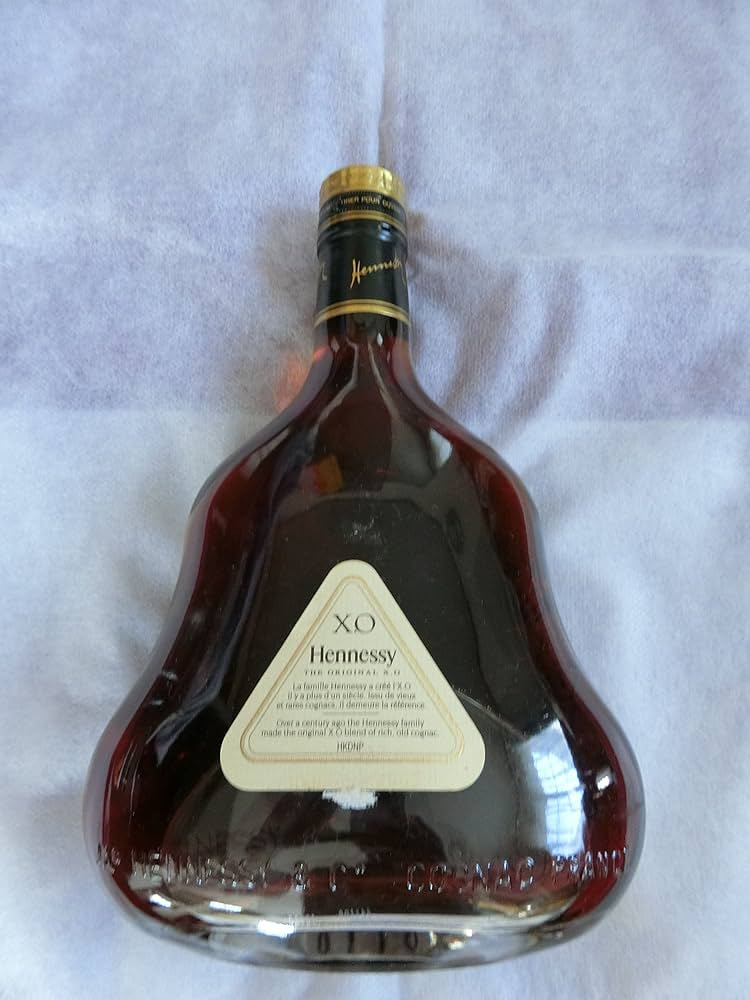 Amazon.co.jp: ヘネシーXO 40°700ml 古酒 金キャップ グリーンボトル
