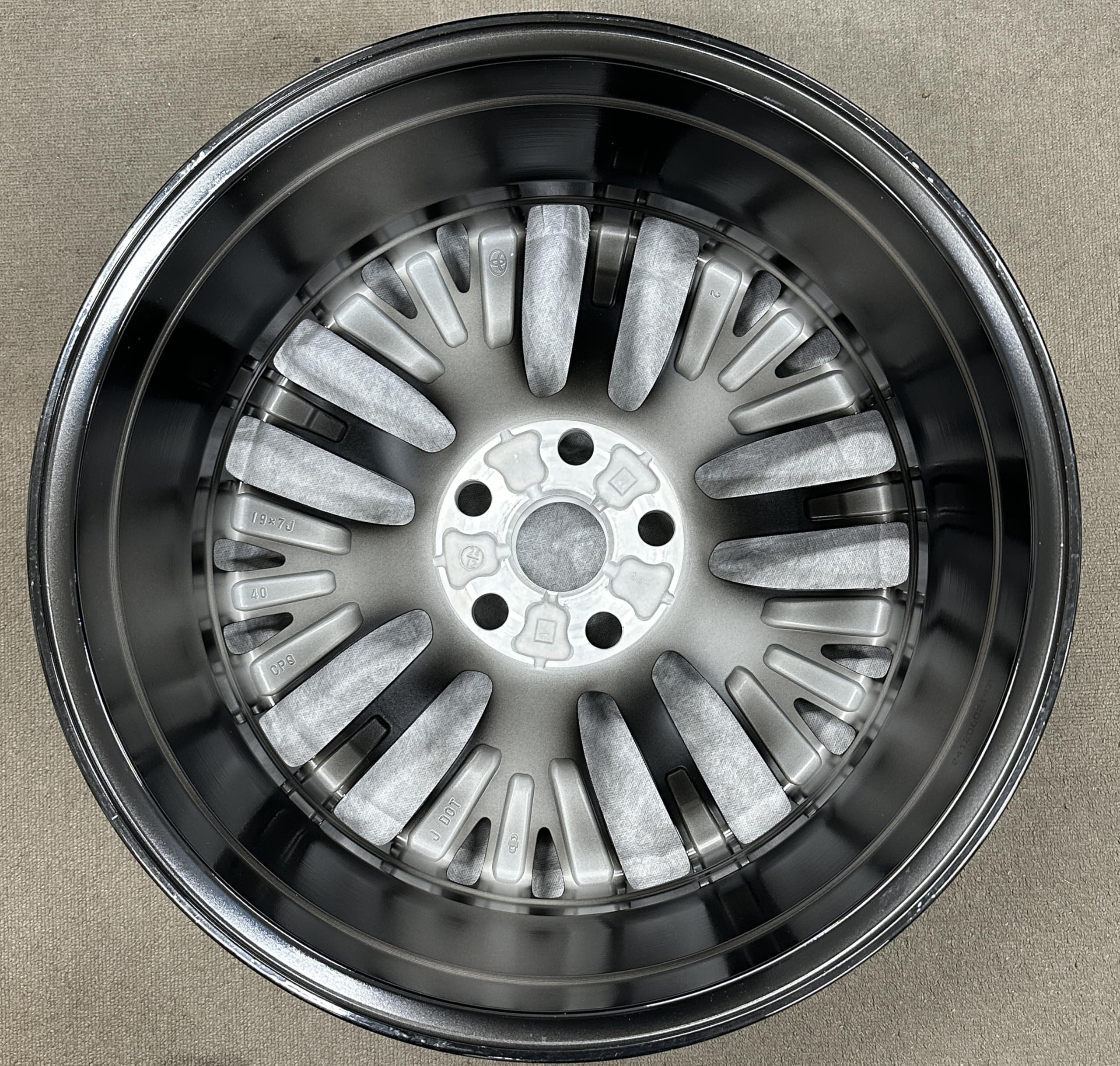 Amazon | 42611-V2071 40系ヴェルファイア 19インチアルミホイール