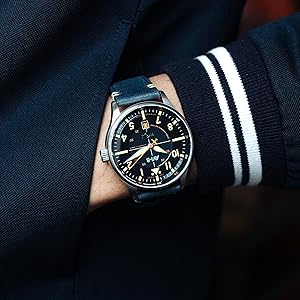 Amazon.com: AVI-8 Mens 43mm Hawker Hurricane Kent Automatic Sussex