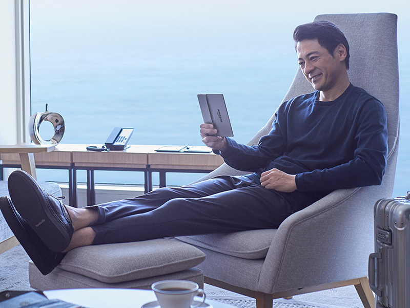 Amazon.co.jp: Kindle Oasis 色調調節ライト搭載 wifi 32GB 広告あり