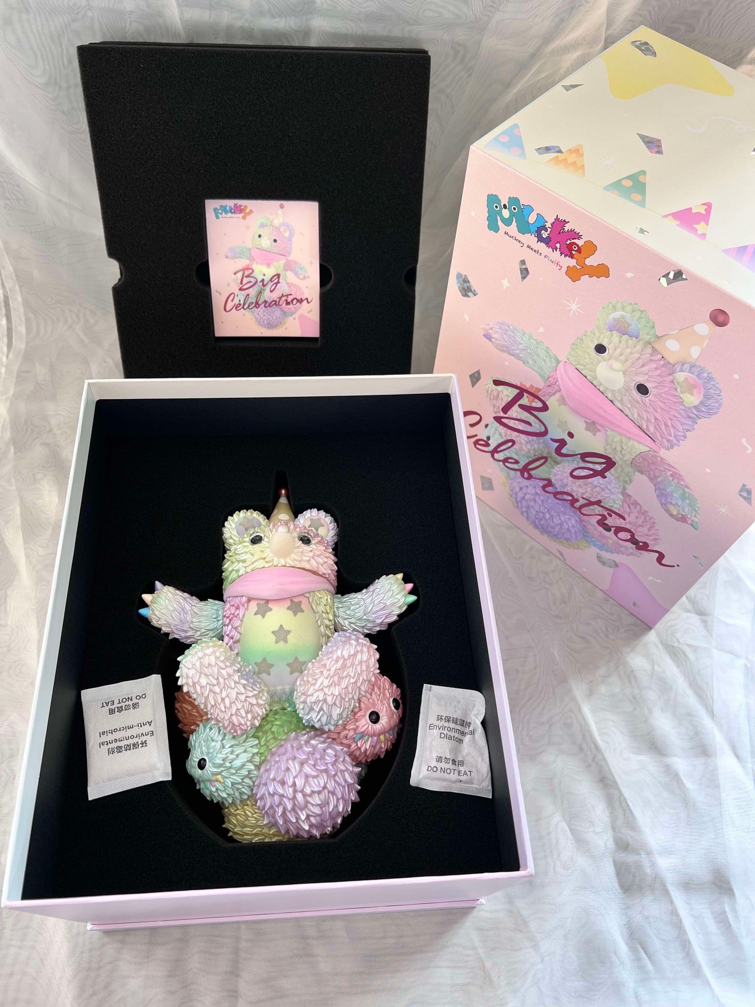Muckey ”Big Celebration“ Figurine by INSTINCTOY x POP MART