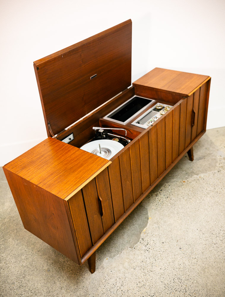 Mid Century Modern Credenza Stereo Console Record Player Zenith