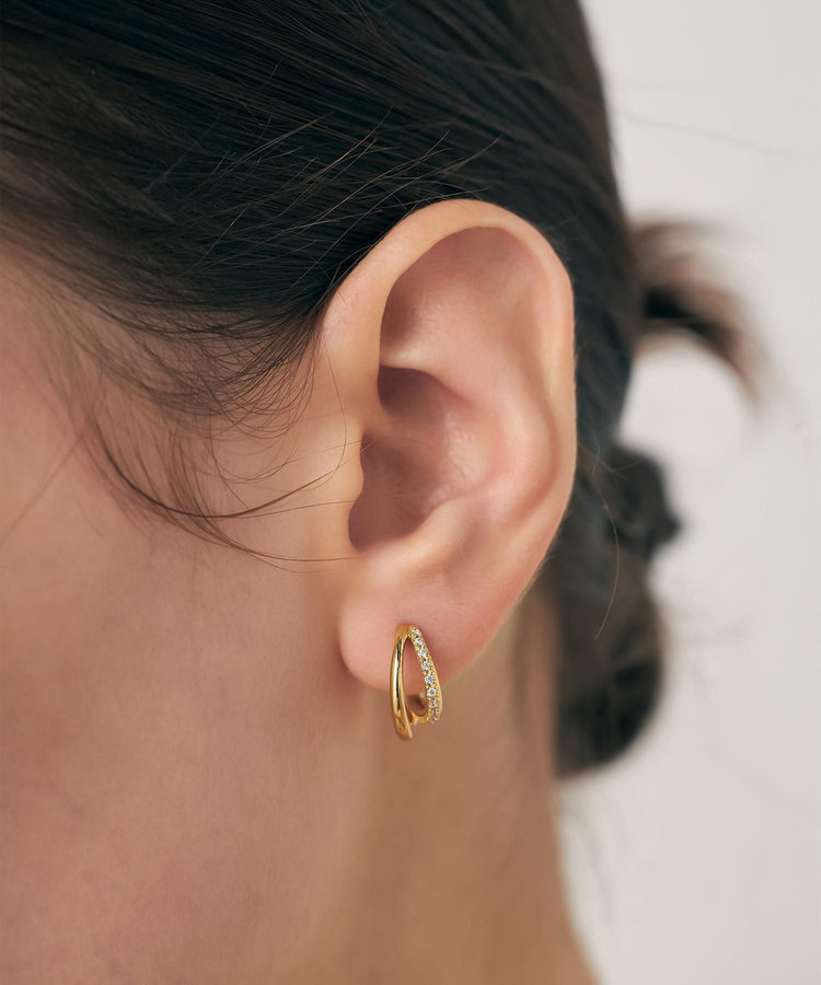 ビジュー ハグピアス（872250-872251） ｜ women（ウィメンズ） ｜ ete