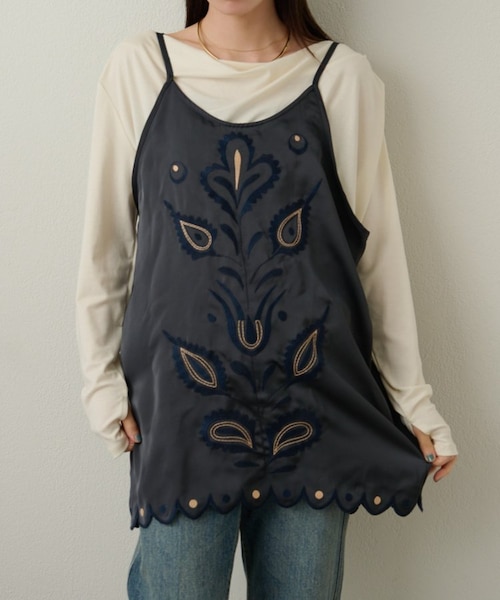 Omekashi】サテン刺繍キャミチュニック｜パルグループアウトレットの