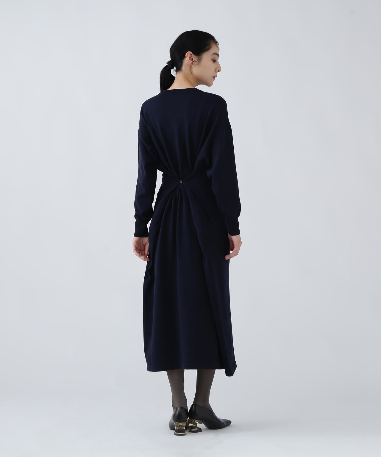 瞬間コーデ】静電気軽減テープ使用くびれ自在ニットマキシワンピース