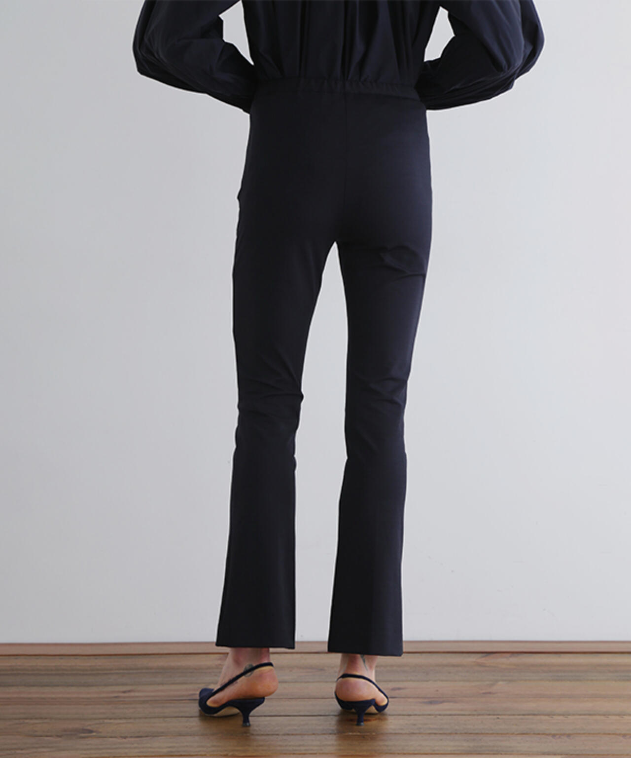 ハイストレッチフロントスリットパンツ | LE PHIL（ル フィル