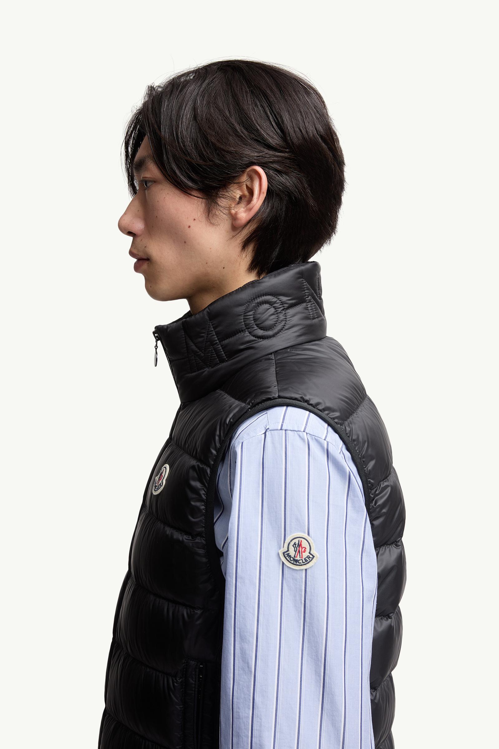 ブラック Rocoqueダウンベスト : ジレ 向けの メンズ | モンクレール