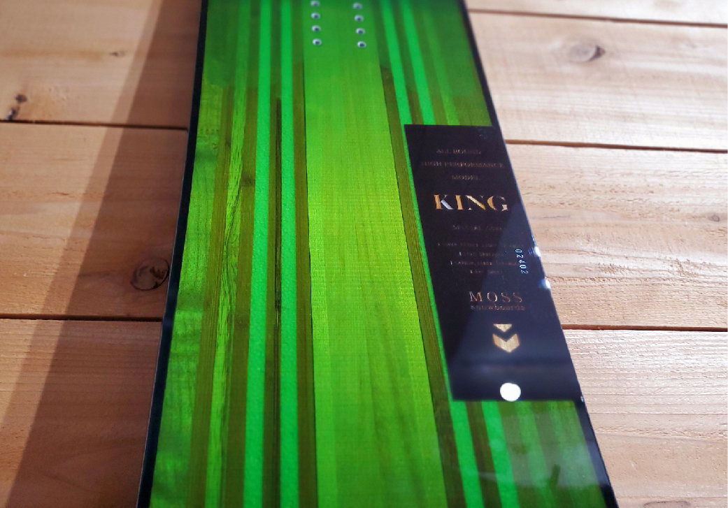 KINGの2サイズがワイドになってリニューアル - モススノーボード