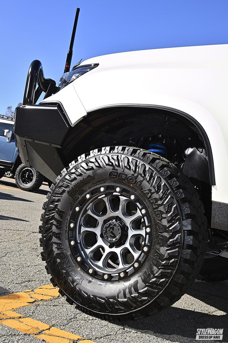 ラプター塗装でフェイスはさらにワイルドに！ 150系トヨタ