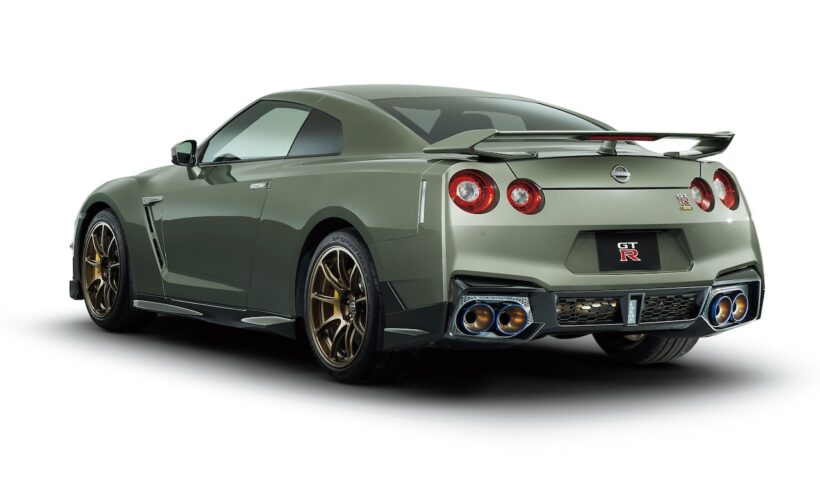 ついに生産終了を迎えた「日産GT-R」は最新AWDスポーツ「メルセデスAMG