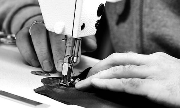 モンクレール無料修理見積り - モンクレール(MONCLER)ダウン専門通販