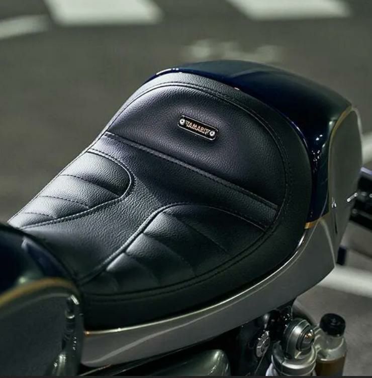 トライアンフ スラクストン 1200/R/RS モナコ シート ジェットブラック