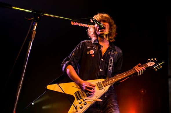 斉藤和義×中村達也のロックユニット・MANNISH BOYSが新木場STUDIO