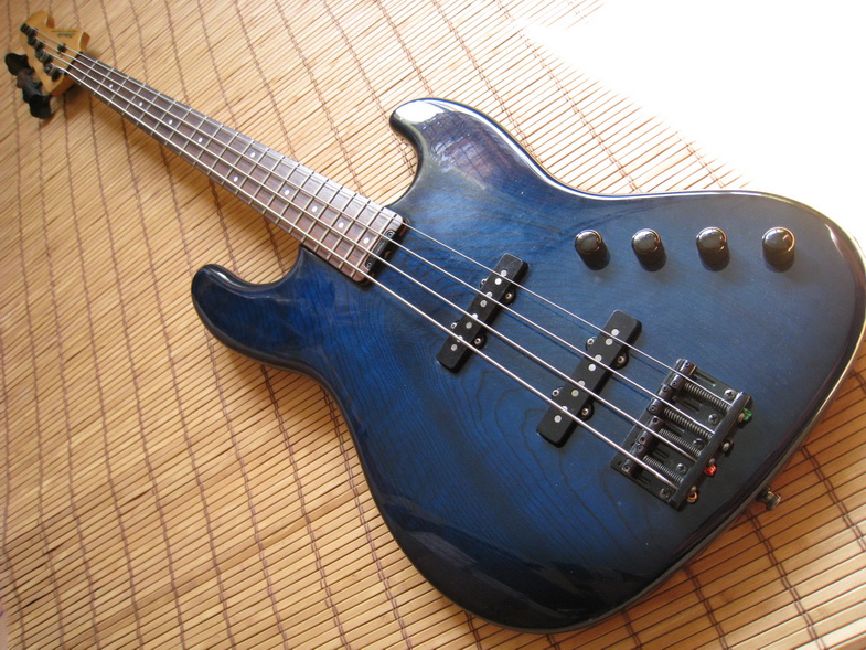BLADE Levinson Jazz Bass Ash