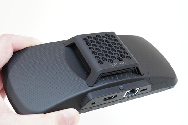 本日発売日！効果的な冷却性能のゲーミングギア『 Xperia Stream for