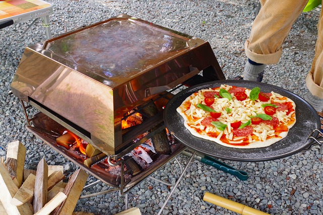 スノーピークのフィールドオーブン（CS-390）でピザキャンプ♪香ばしく