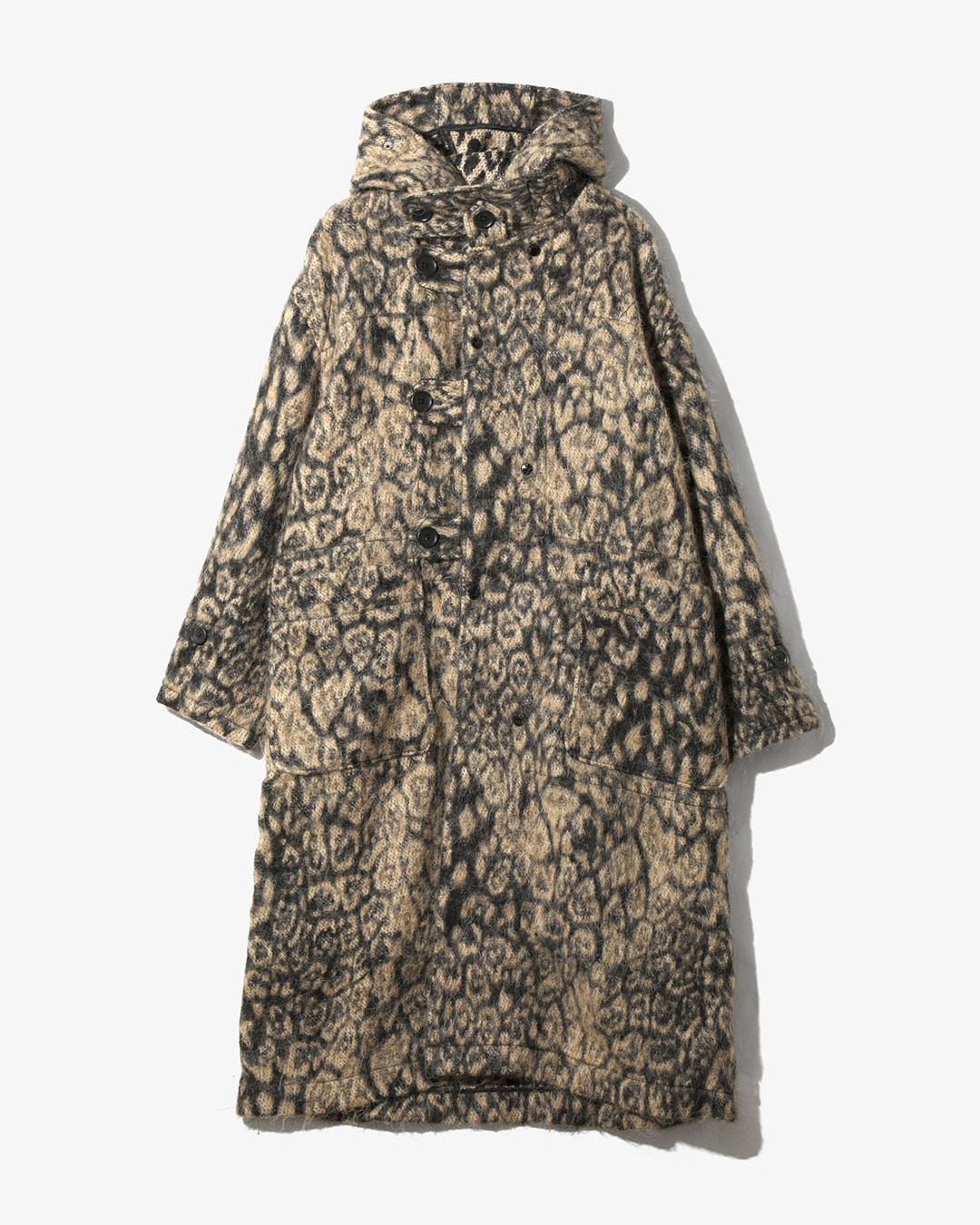 ENGINEERED GARMENTS〉マキシレングスで仕上げた新作ダッフルコート