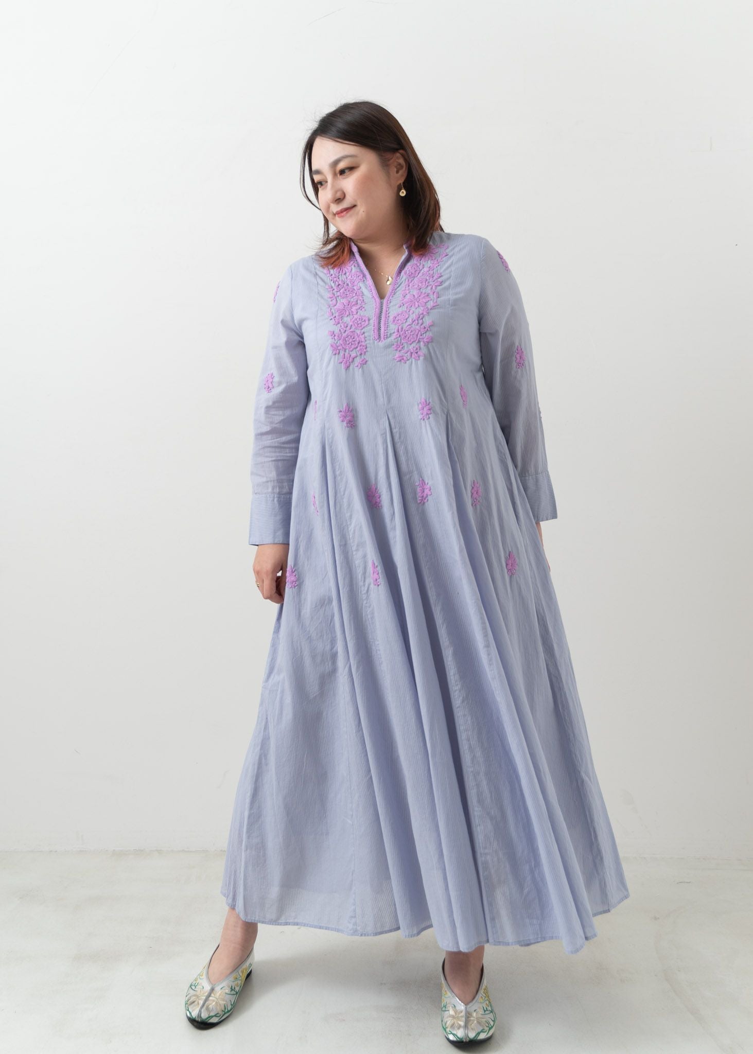 Chikan Embroidery Panel Dress | Pasand by ne Quittez pas | パサン