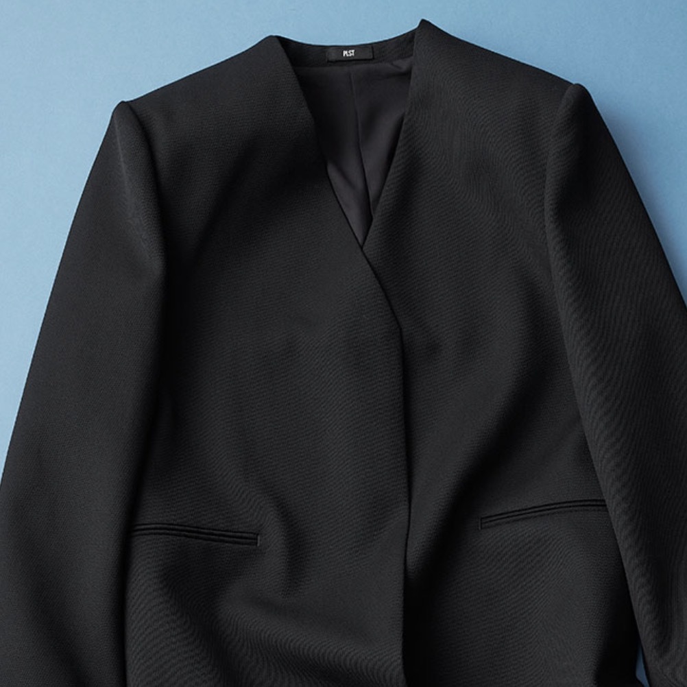 会食ジャケット】かっちりしない＆品良く見える『PLSTのノーカラー