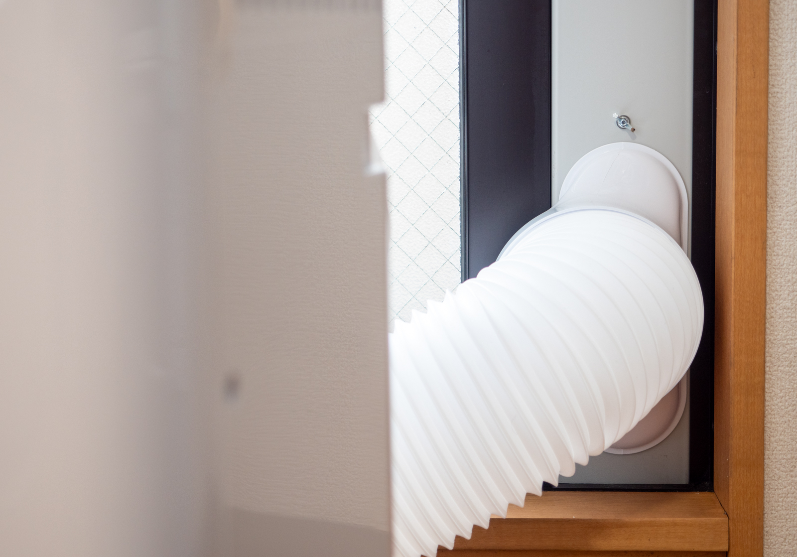 工事不要ですぐ使えるドンキの「どこでも置くだけエアコン」、本当に