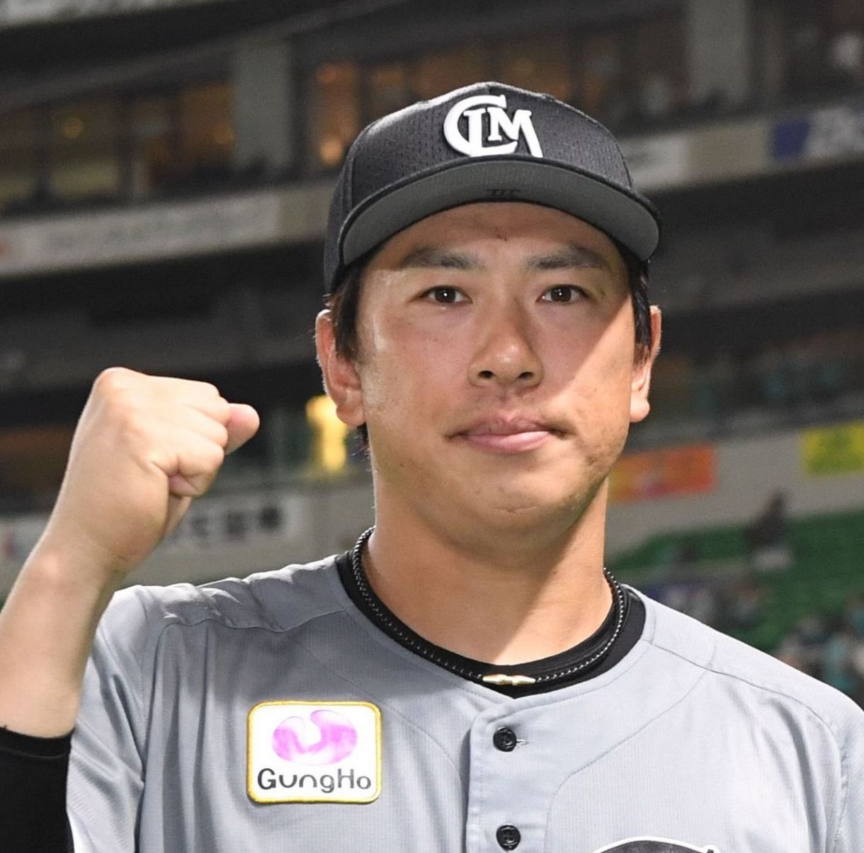 キャプテンに1000円渡されて…」38歳ロッテ角中勝也、後輩の〝お使い