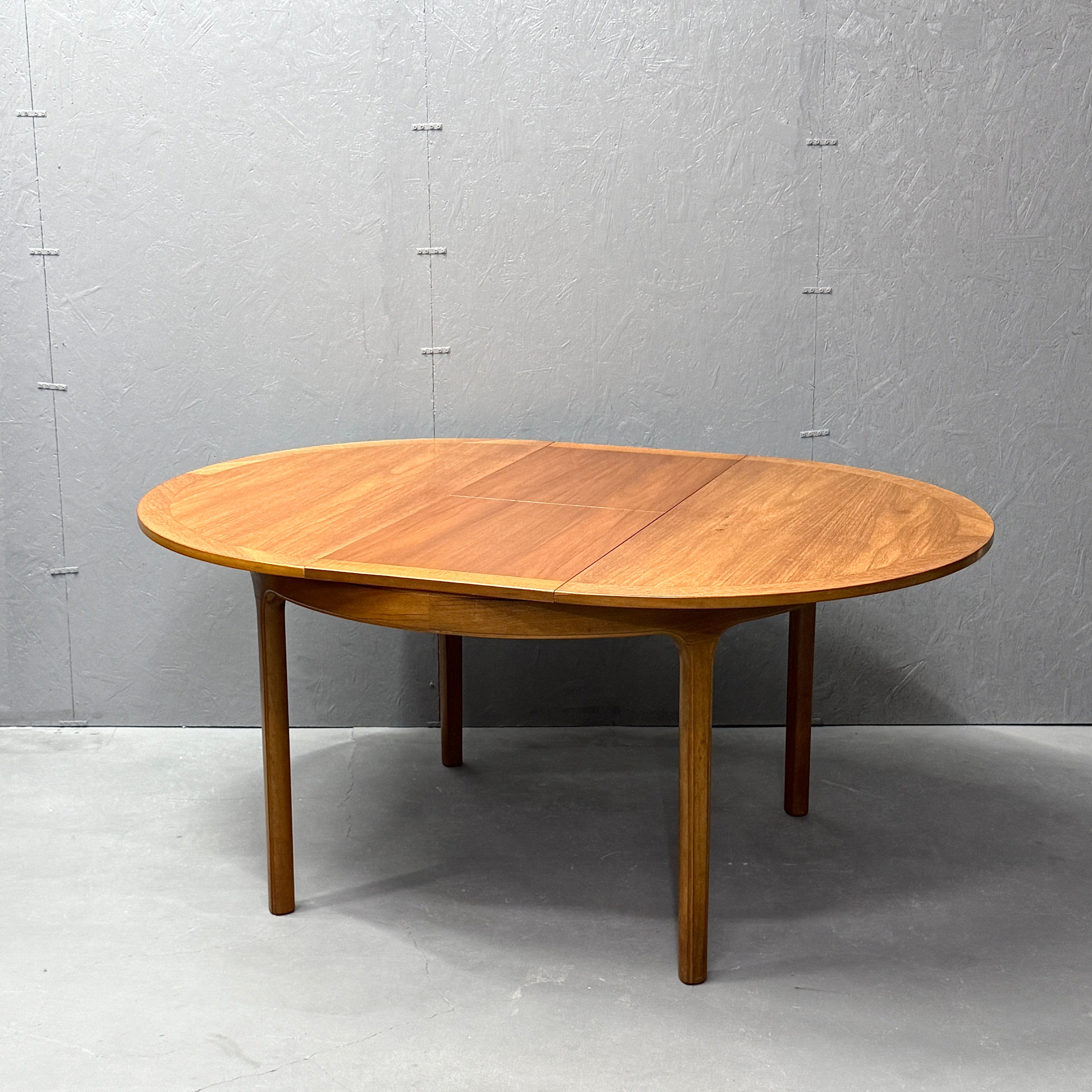 Nathan(ネイサン) / EXTENSION ROUND TABLE エクステンション ラウンド