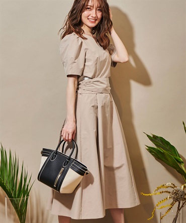 サイドカットアウトワンピース | ロングワンピース | NOELA OFFICIAL