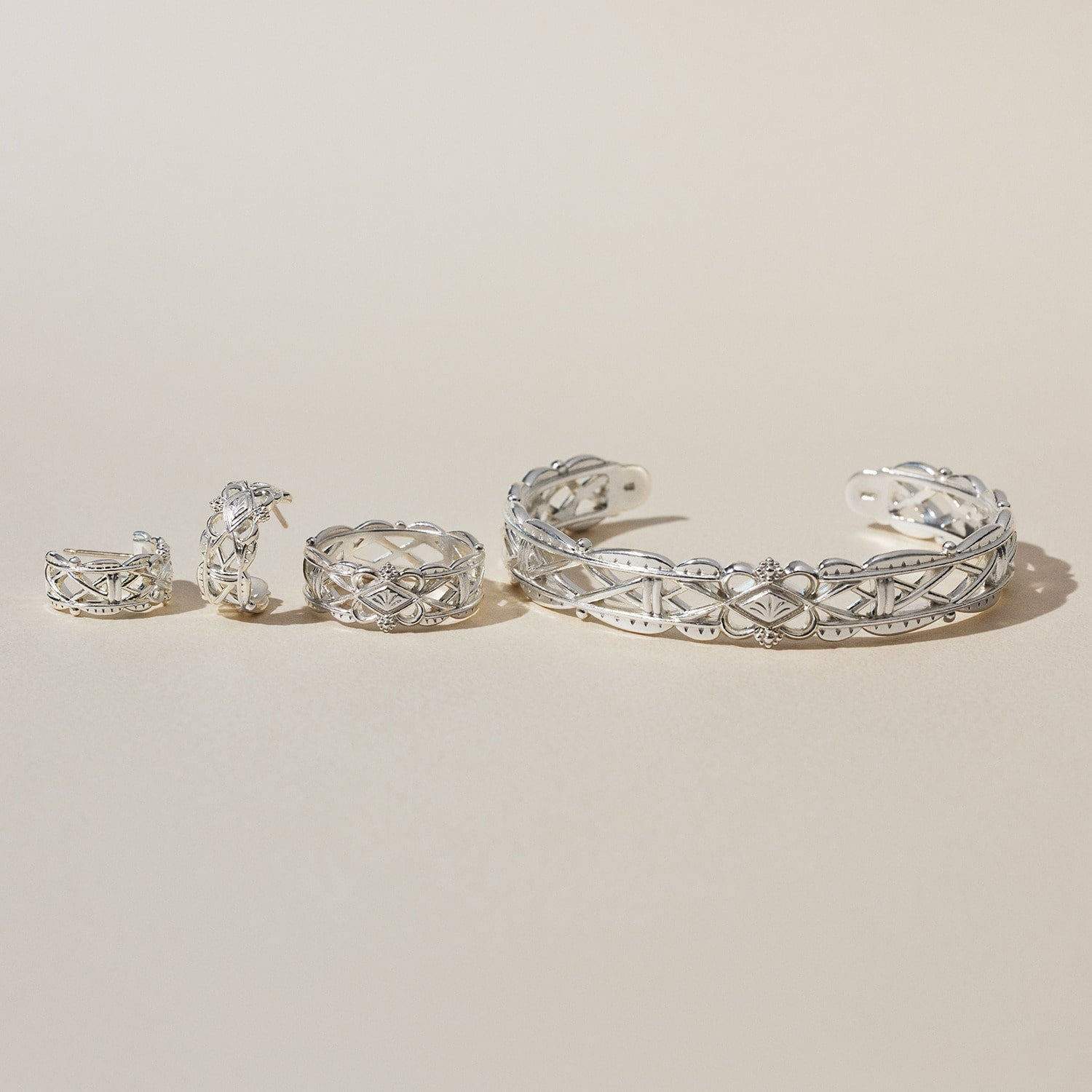 シルバーバングル｜ブレスレット｜ノジェス 公式オンラインストア