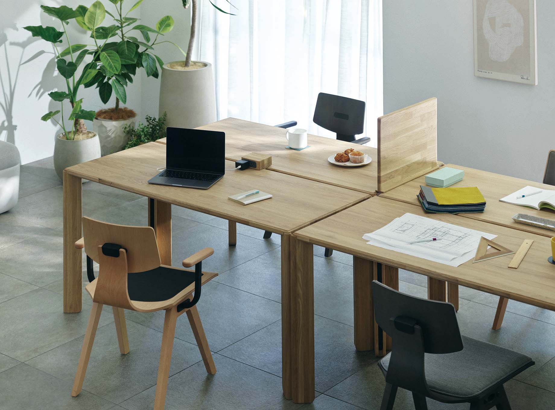 器具から家具へ」働くという行為を自由にする ワーキングチェア ELMAR