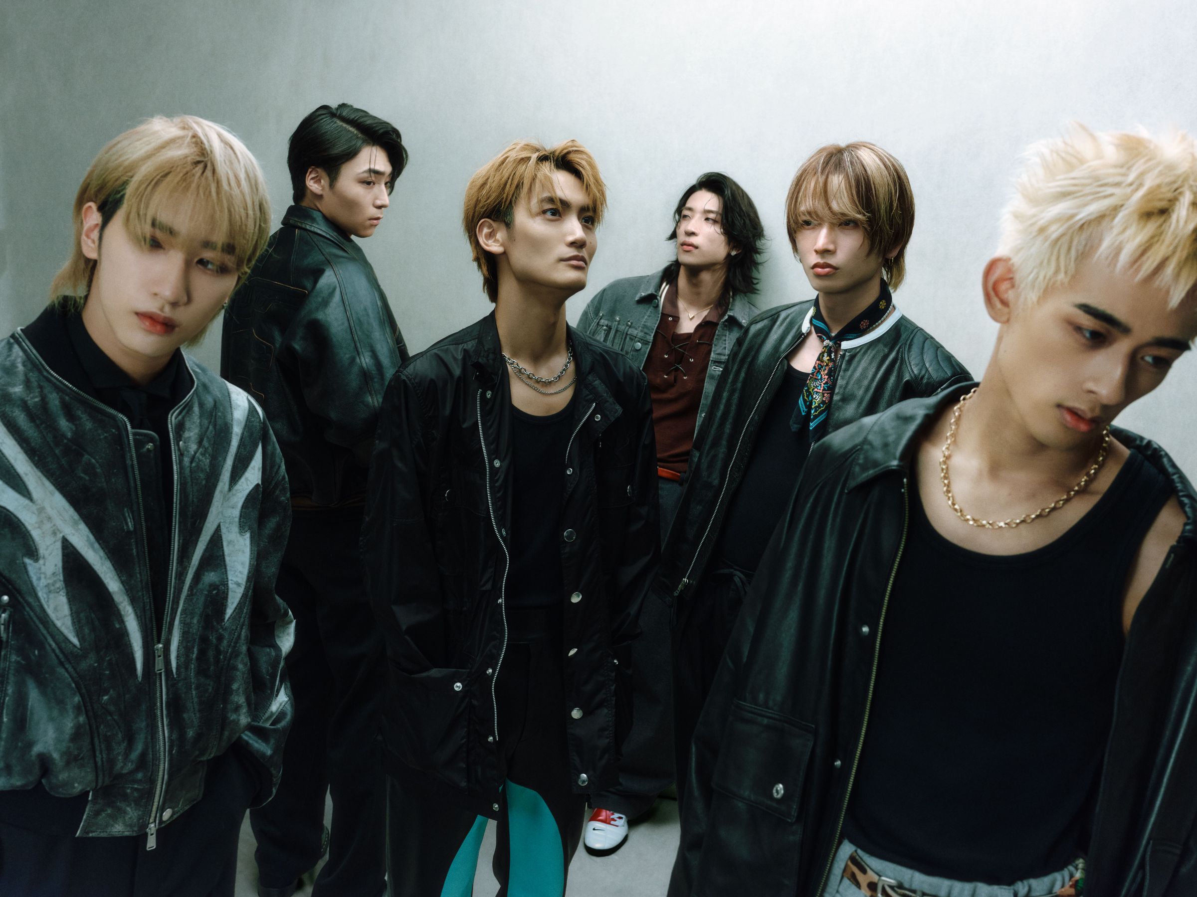 1st Full Album「Where」｜ALBUM｜WATWING｜WATWING Official Site