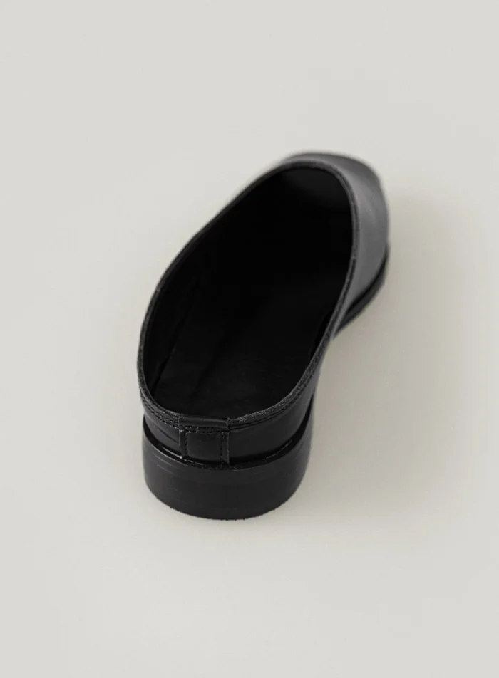 flat loafers | OHOTORO