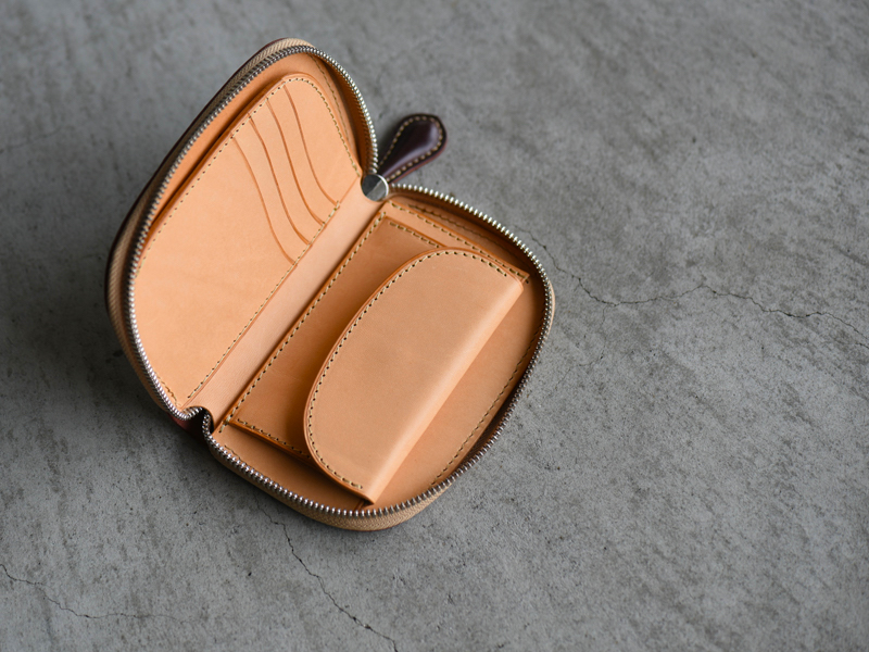 コードバン ミディアム ラウンドジップ | ONES WORKER ワンズワーカー