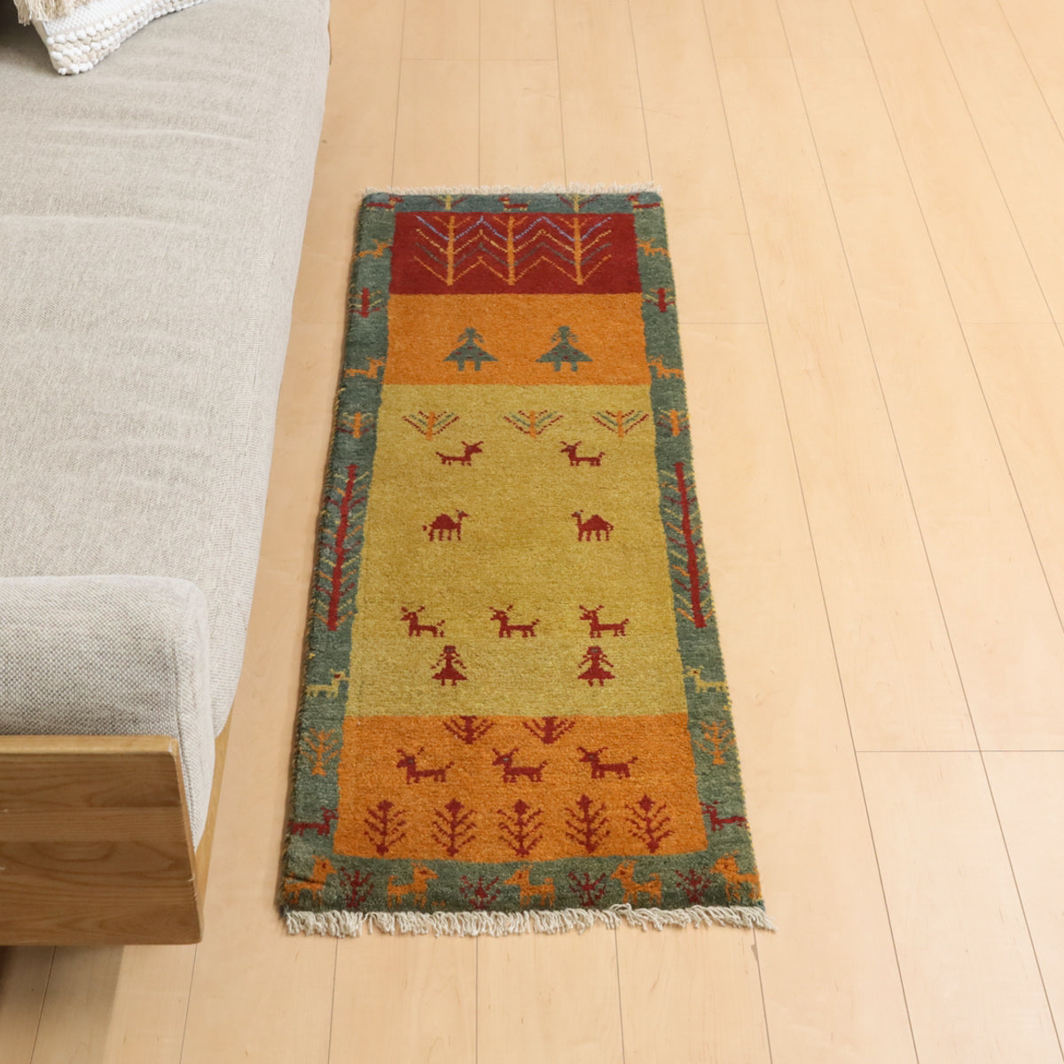 ギャッベ,ランナーラグ,152×53cm,手織りウール,オレンジ×グリーン