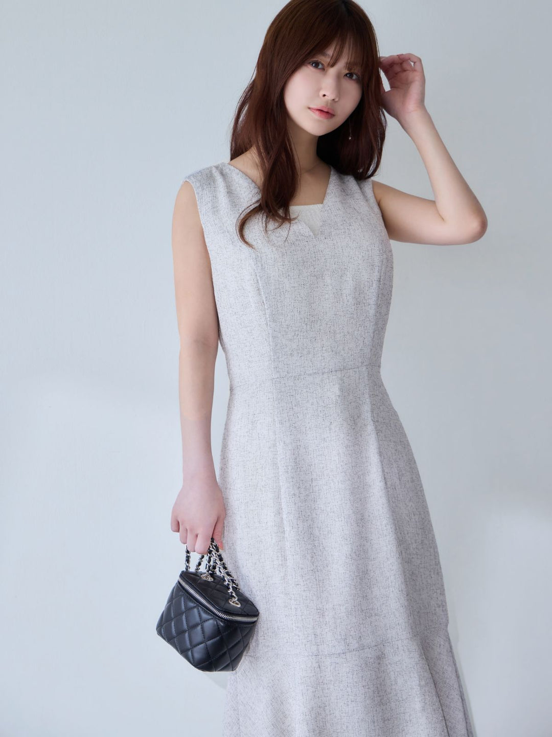 ツイードライクマーメイドワンピース：ミックスホワイト│胸が大きな