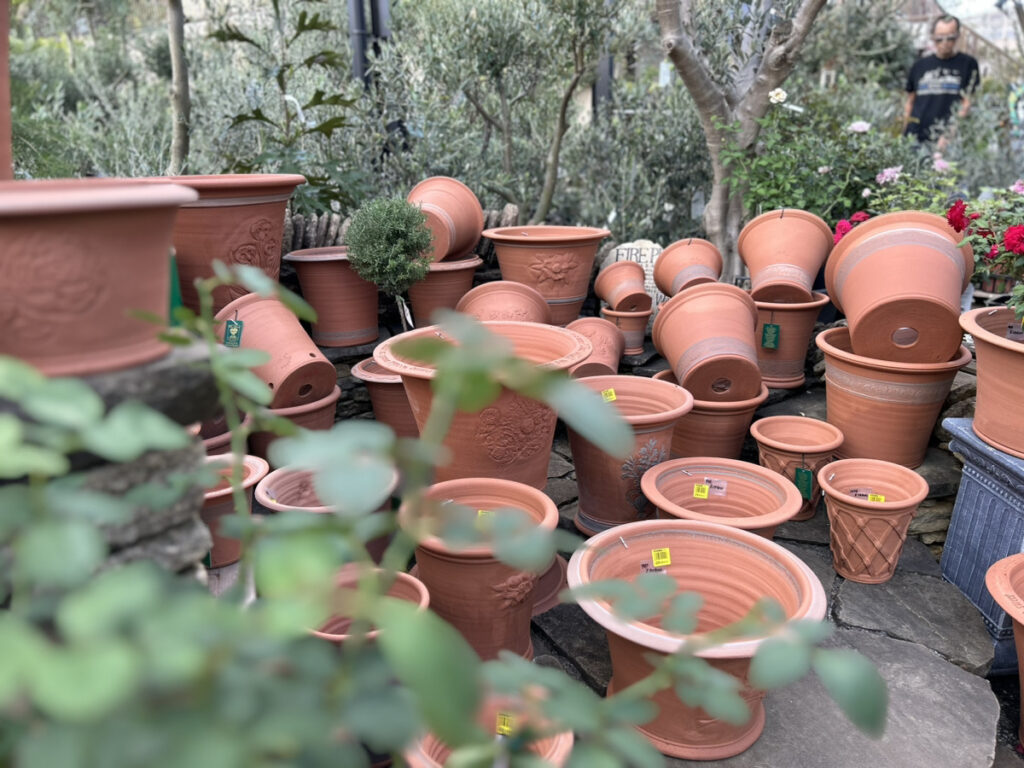 英国の高級植木鉢ウィッチフォード入荷致しました【Whichford Pottery