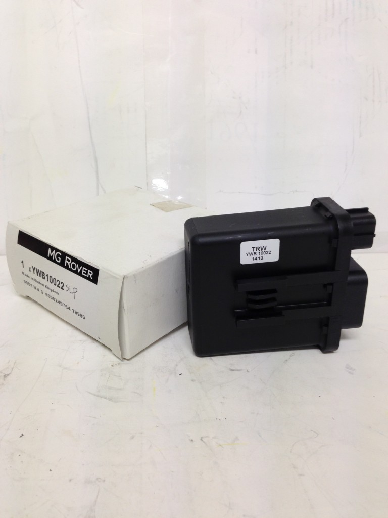ローバーミニ 1300 エンジンマネージメントリレー YWB10022SLP