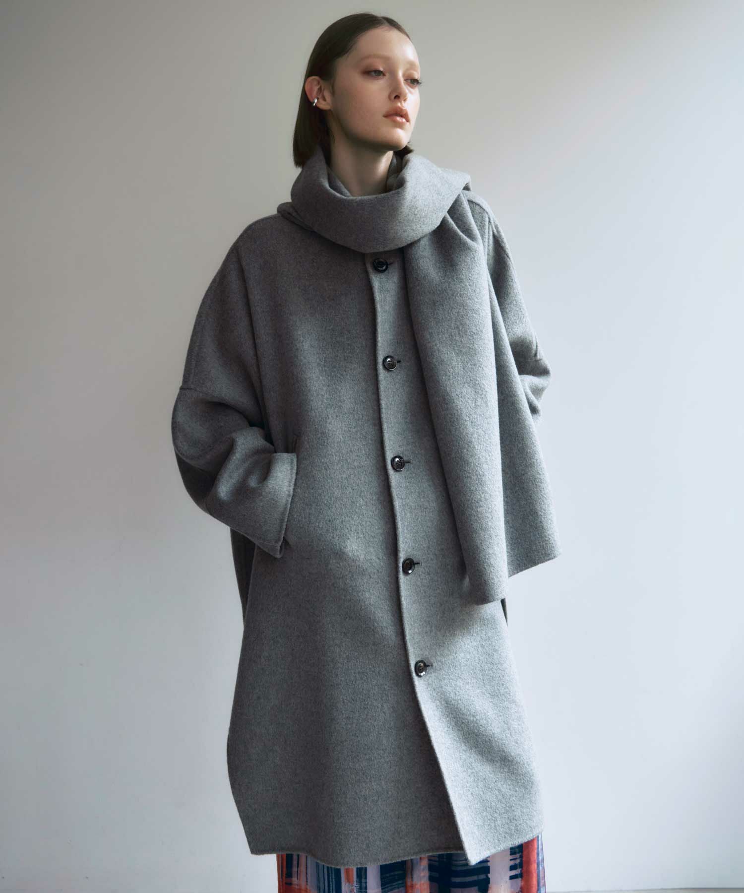 near.nippon(ニアーニッポン)】 ストール付ケープコート｜PARIGOT