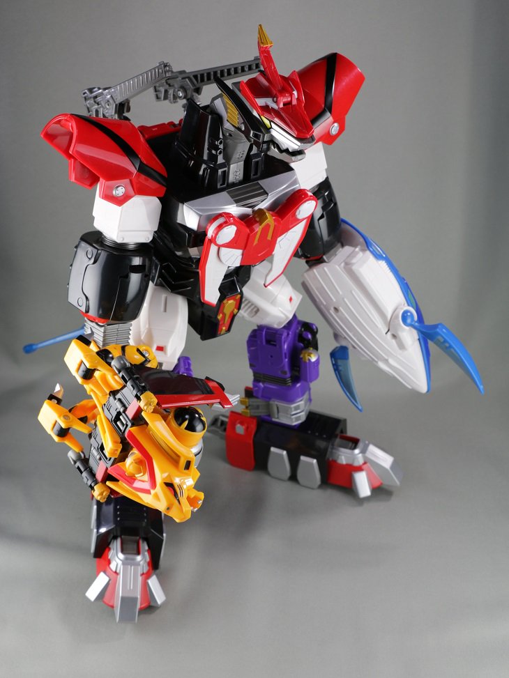 なんとなーく引っ張り出した玩具。 超星神グランセイザーから『合神獣