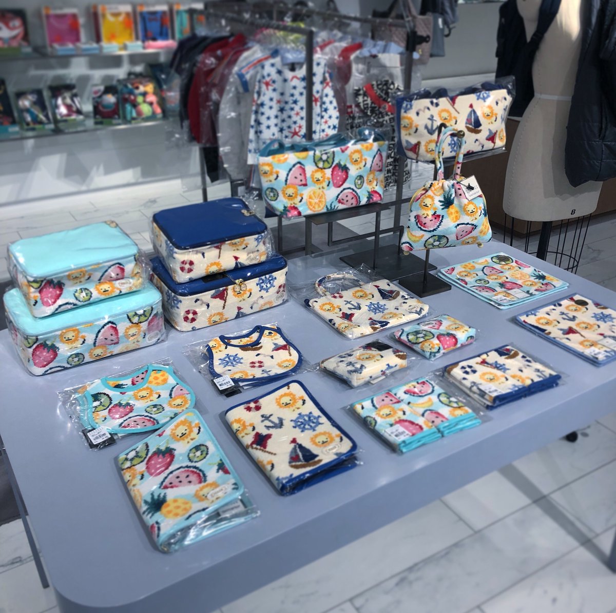 フェイラー＞より＜バーニーズ ニューヨーク ベビー＞のアイコン