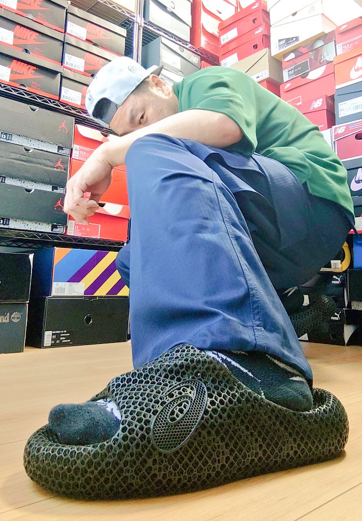 話題のアシックス ACTIBREEZE 3D SANDALは走った後の足を休めるための