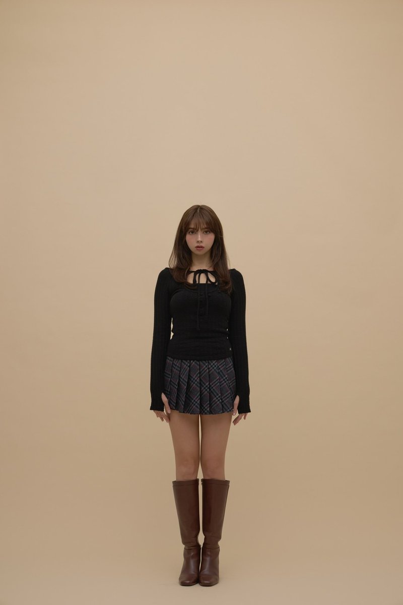 Nini ribbon tops color pink/black ¥11000-tax in 凹凸のある表面感が