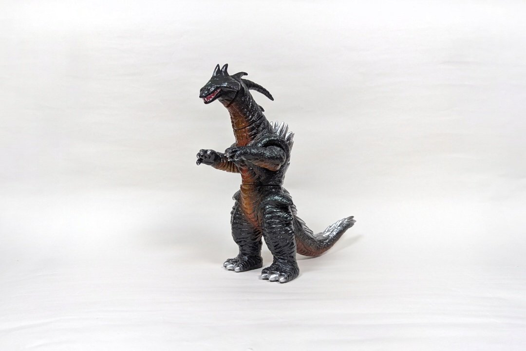 オクトサイバーさんのよかモンシリーズ 残酷怪獣ガモスを開封