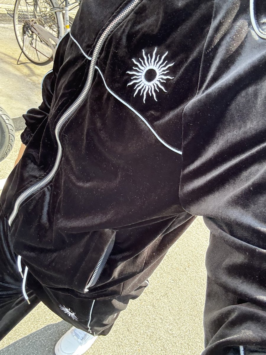 黒もめちゃくちゃいい感じ発送終わったんで到着お楽しみに！！JTPT