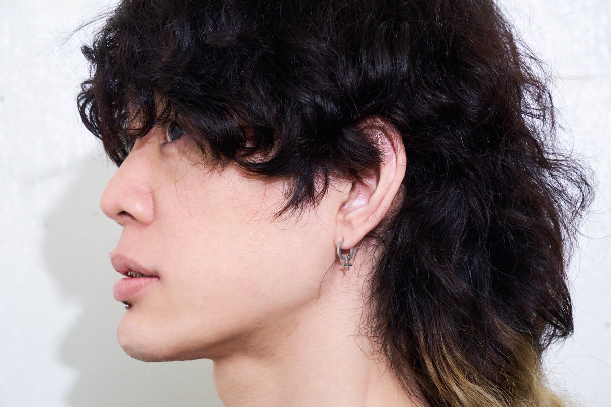 グッズ情報】 アリーナツアー2025「真っ直ぐ行ったら愛に着く」NEW